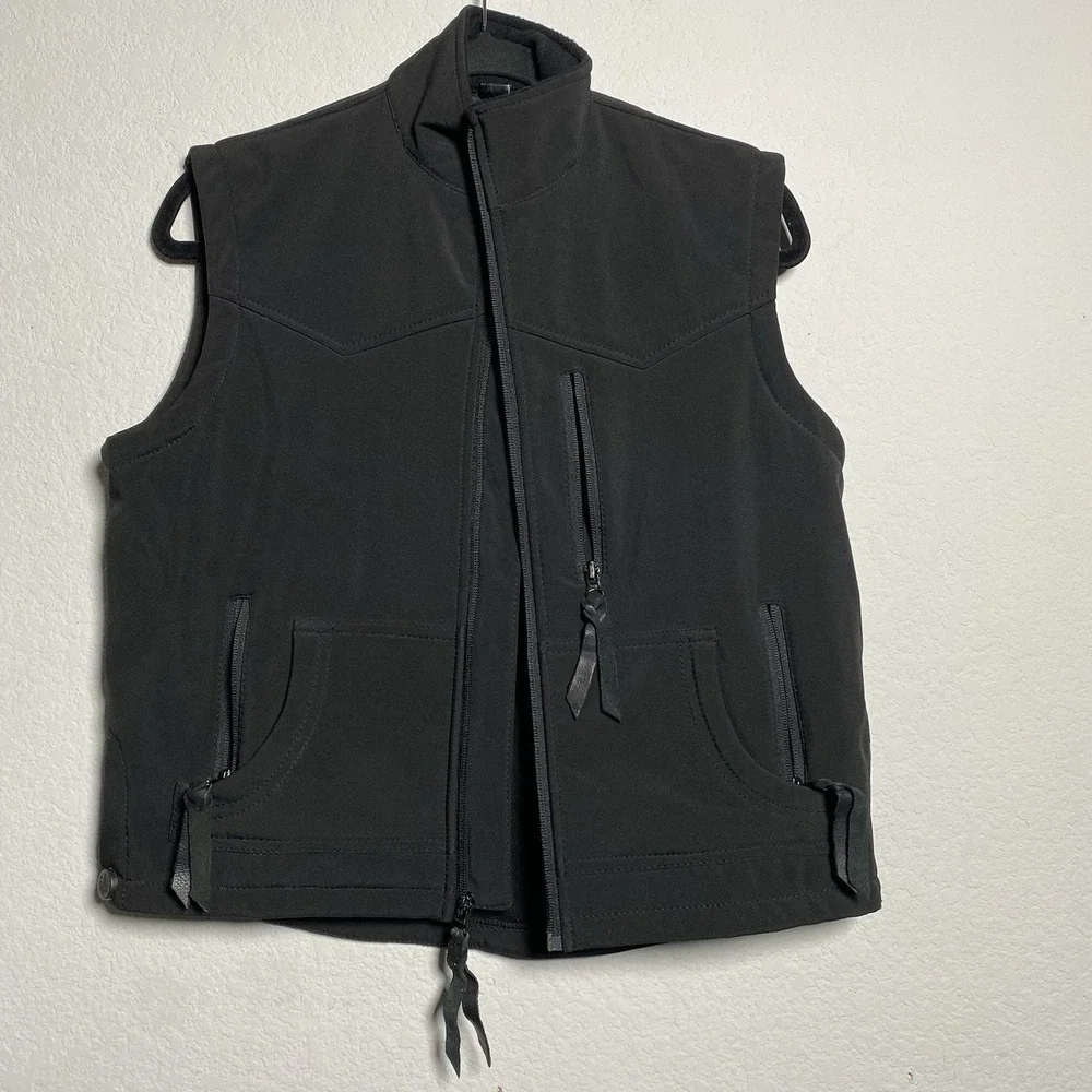 STS Ranchwear The Barrier Cowboy Fit Softshell Vest Black Youth XL 18yrs Western